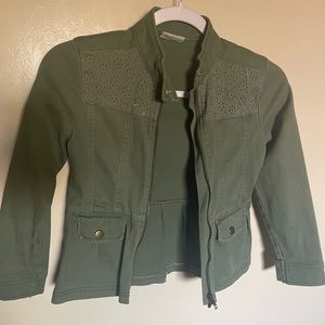 Light weight jacket